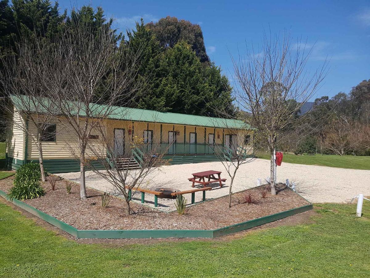 BIG4 Breeze Holiday Parks - Eildon Buitenkant foto