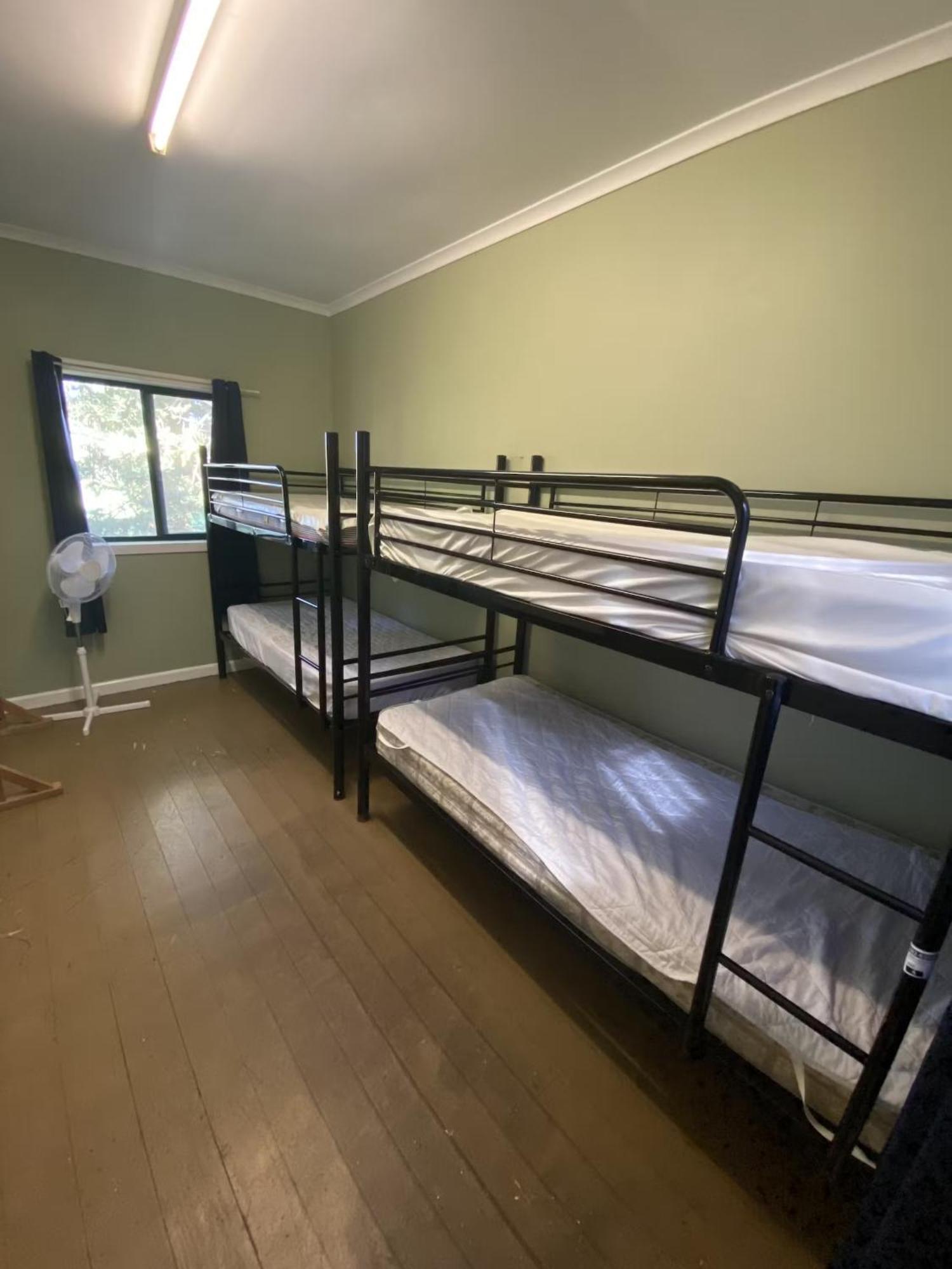 BIG4 Breeze Holiday Parks - Eildon Buitenkant foto