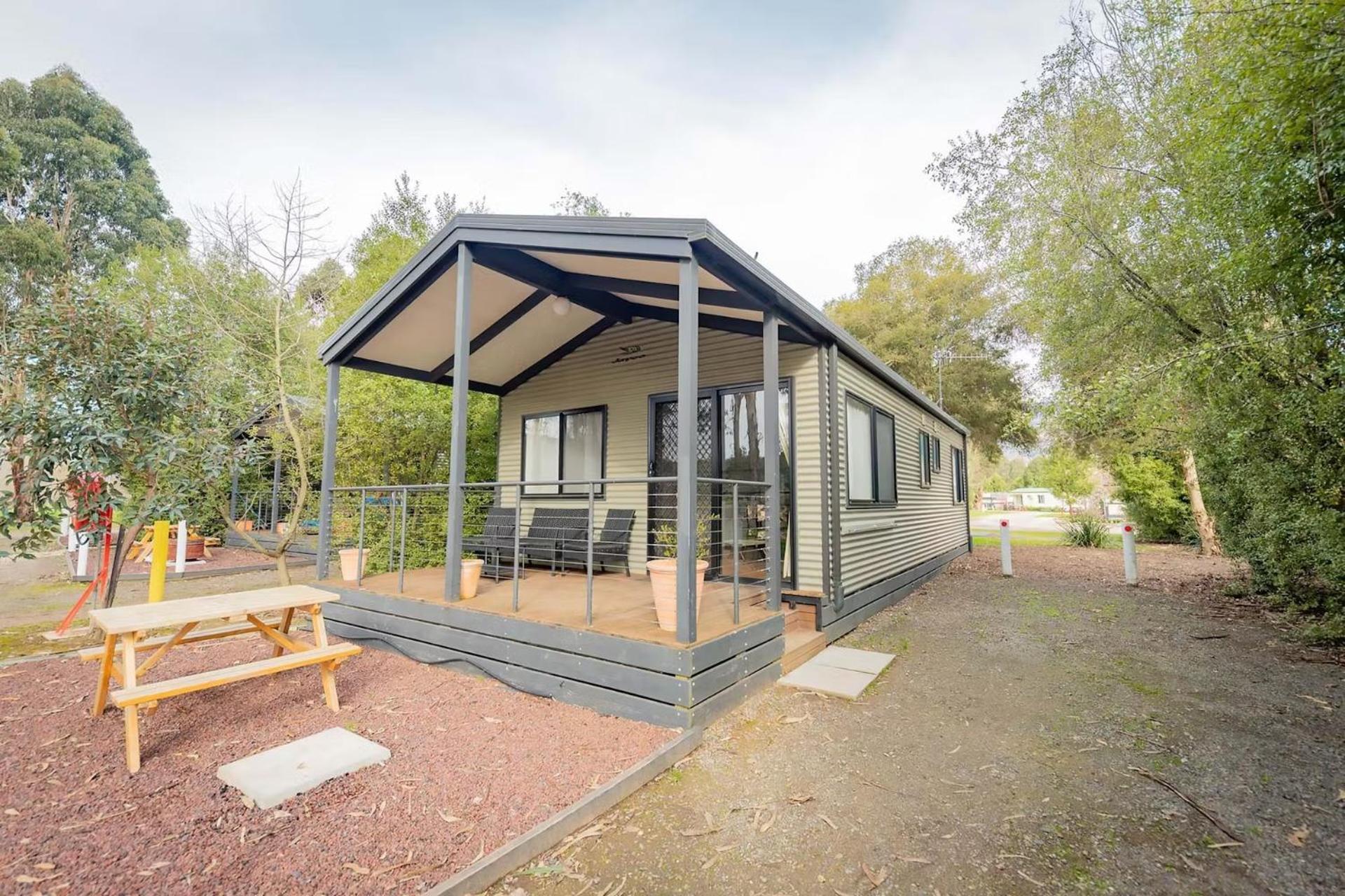 BIG4 Breeze Holiday Parks - Eildon Buitenkant foto