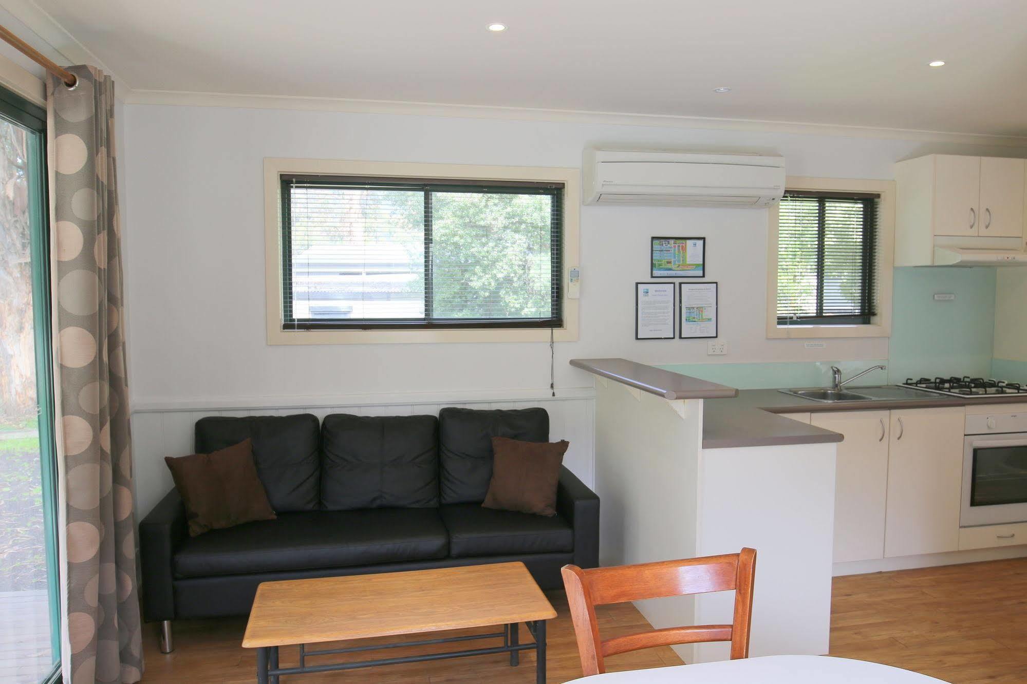 BIG4 Breeze Holiday Parks - Eildon Buitenkant foto