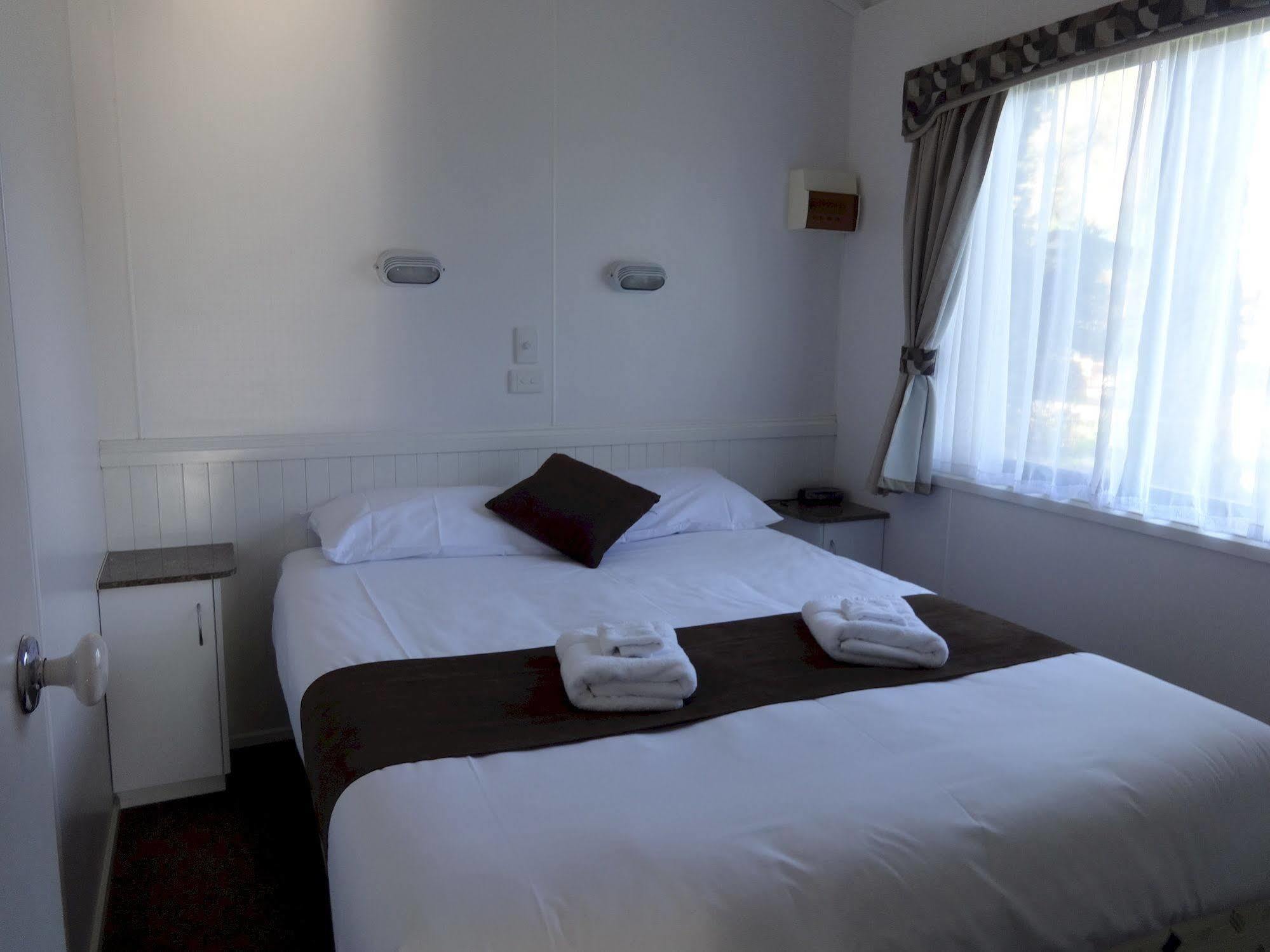 BIG4 Breeze Holiday Parks - Eildon Buitenkant foto